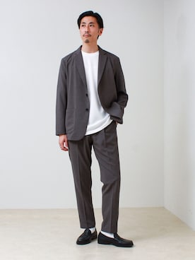 「GLOSTER（グロスター）のアイテム（パンツ）」を使った、OKAさん（メンズ・175cm）の春コーディネート