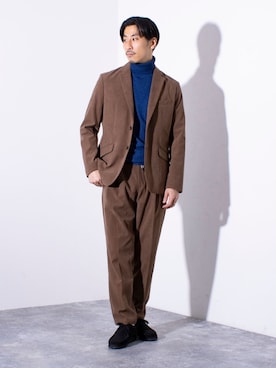 「アイテム（テーラードジャケット、イエロー系）」を使った、OKAさん（メンズ・175cm）の秋コーディネート