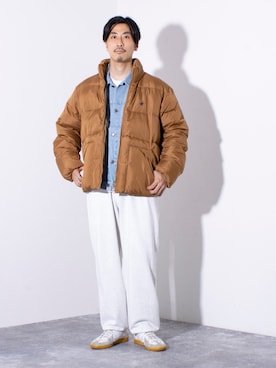 「キャメル」｜「アイテム（デニムジャケット）」を使った、OKAさん（メンズ・175cm）の秋コーディネート