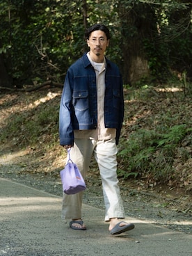 「UNIVERSAL OVERALL（ユニバーサルオーバーオール）のアイテム」を使った、OKAさん（メンズ・175cm）の春コーディネート