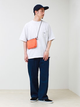 「UNIVERSAL OVERALL（ユニバーサルオーバーオール）のアイテム」を使った、OKAさん（メンズ・175cm）の春コーディネート