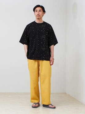 「GLOSTER（グロスター）の星穴ネップボンディング クルーネックTシャツ（Tシャツ/カットソー、ブラック系）」を使った、OKAさん（メンズ・175cm）の春コーディネート