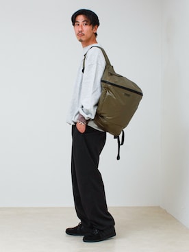 「UNIVERSAL OVERALL（ユニバーサルオーバーオール）のアイテム（バッグ）」を使った、OKAさん（メンズ・175cm）の夏コーディネート