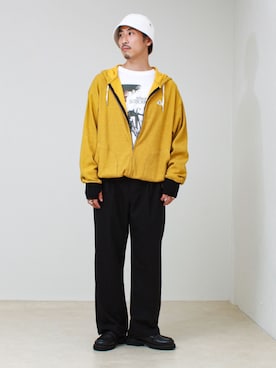 「GEVACO（ゲバコ）の【GEVACO/ゲバコ】ジップアップワッフルフーディー（パーカー、イエロー系）」を使った、OKAさん（メンズ・175cm）の夏コーディネート