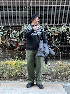 「GLOSTER（グロスター）のアイテム（ダウンジャケット/コート）」を使った、OKAさん（メンズ・175cm）の冬コーディネート