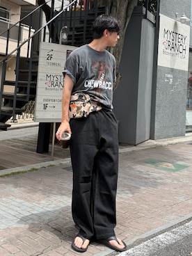 「UNIVERSAL OVERALL（ユニバーサルオーバーオール）のアイテム（バッグ）」を使った、OKAさん（メンズ・175cm）の夏コーディネート