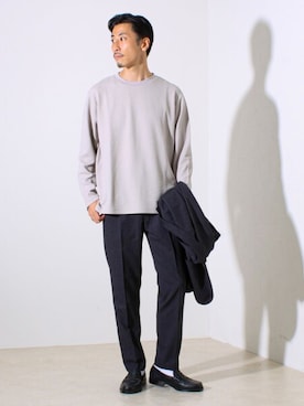 「ビジネスカジュアル」｜「アイテム（Tシャツ/カットソー）」を使った、OKAさん（メンズ・175cm）の夏コーディネート