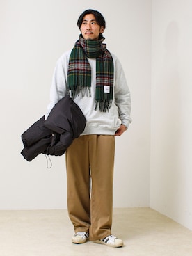 「アイテム（マフラー）」を使った、OKAさん（メンズ・175cm）の冬コーディネート