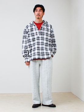 「GLOSTER（グロスター）のGOODNESS フェード フットボール 七分袖 Tシャツ（T Shirts、レッド系）」を使った、OKAさん（メンズ・175cm）の秋コーディネート