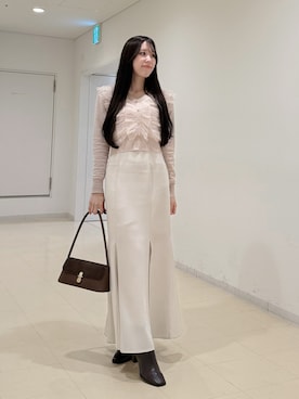 「MERCURYDUO（マーキュリーデュオ）のチュールフリルVネックニット（ニット/セーター、ピンク系）」を使った、AMIさん（レディース・158cm）の秋コーディネート