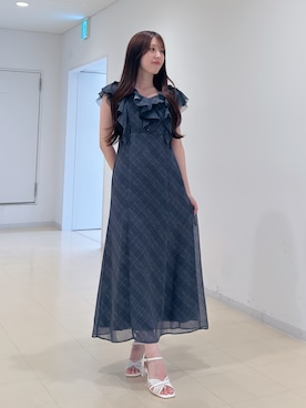 「MERCURYDUO（マーキュリーデュオ）のプリントラッフルナローワンピース（ワンピース、ブラック系）」を使った、AMIさん（レディース・158cm）の夏コーディネート