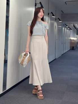 「MERCURYDUO（マーキュリーデュオ）のバックレースアップストレッチマーメイドスカート（スカート、ホワイト系）」を使った、AMIさん（レディース・158cm）の夏コーディネート