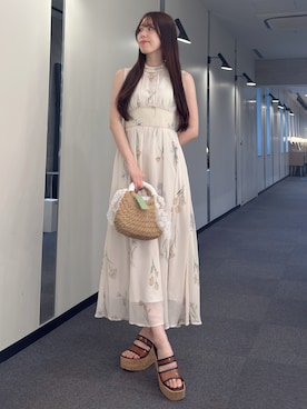 「MERCURYDUO（マーキュリーデュオ）の花柄バックレースアップワンピース（ワンピース、ホワイト系）」を使った、AMIさん（レディース・158cm）の春コーディネート