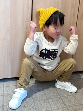 「petit main（プティマイン）のアイテム（トップス）」を使った、kotaさん（キッズ・100cm）の冬コーディネート