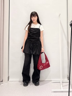 「FOREVER 21（フォーエバー トゥエンティーワン）のアイテム（パンツ）」を使った、マリナさん（レディース・156cm）の春コーディネート