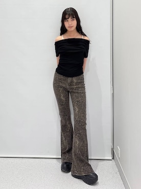 「FOREVER 21（フォーエバー トゥエンティーワン）のアイテム（パンツ）」を使った、マリナさん（レディース・156cm）の春コーディネート