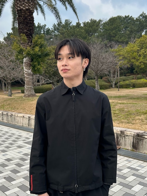 PRADA 20SS ナイロンジャケット XS グク着用 PRADA SPORTのナイロンジャケットを使ったメンズ人気ファッション