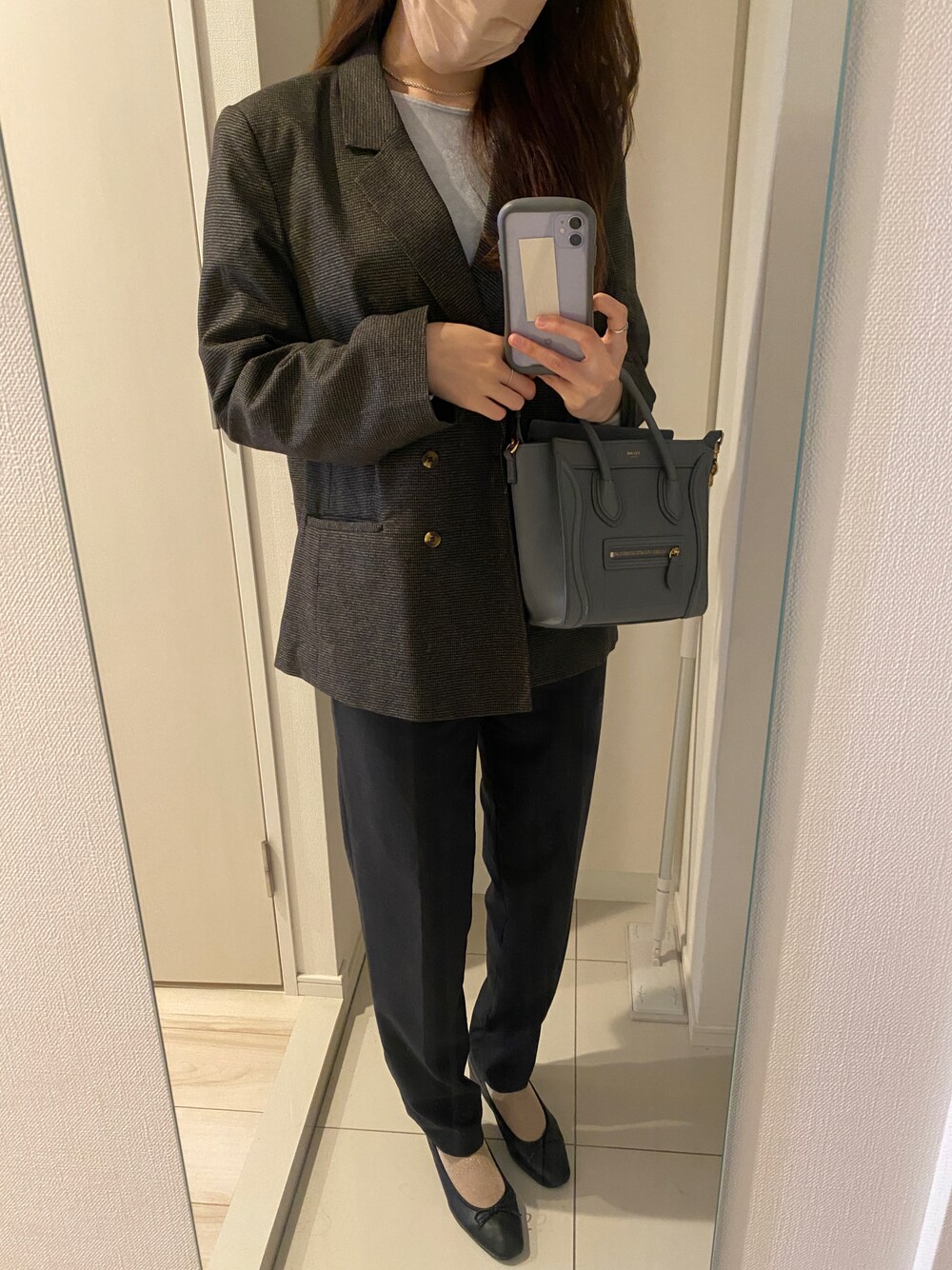 「RODE SKOの【MADE IN JAPAN】4センチヒールバレエシューズ（バレエシューズ、ブラック系）」を使った、M a r iさん（レディース・165cm）の冬コーディネートの1枚目の写真