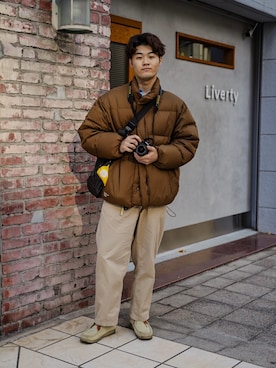 「アイテム（モカシン/デッキシューズ）」を使った、アズマさん（メンズ・173cm）の冬コーディネート