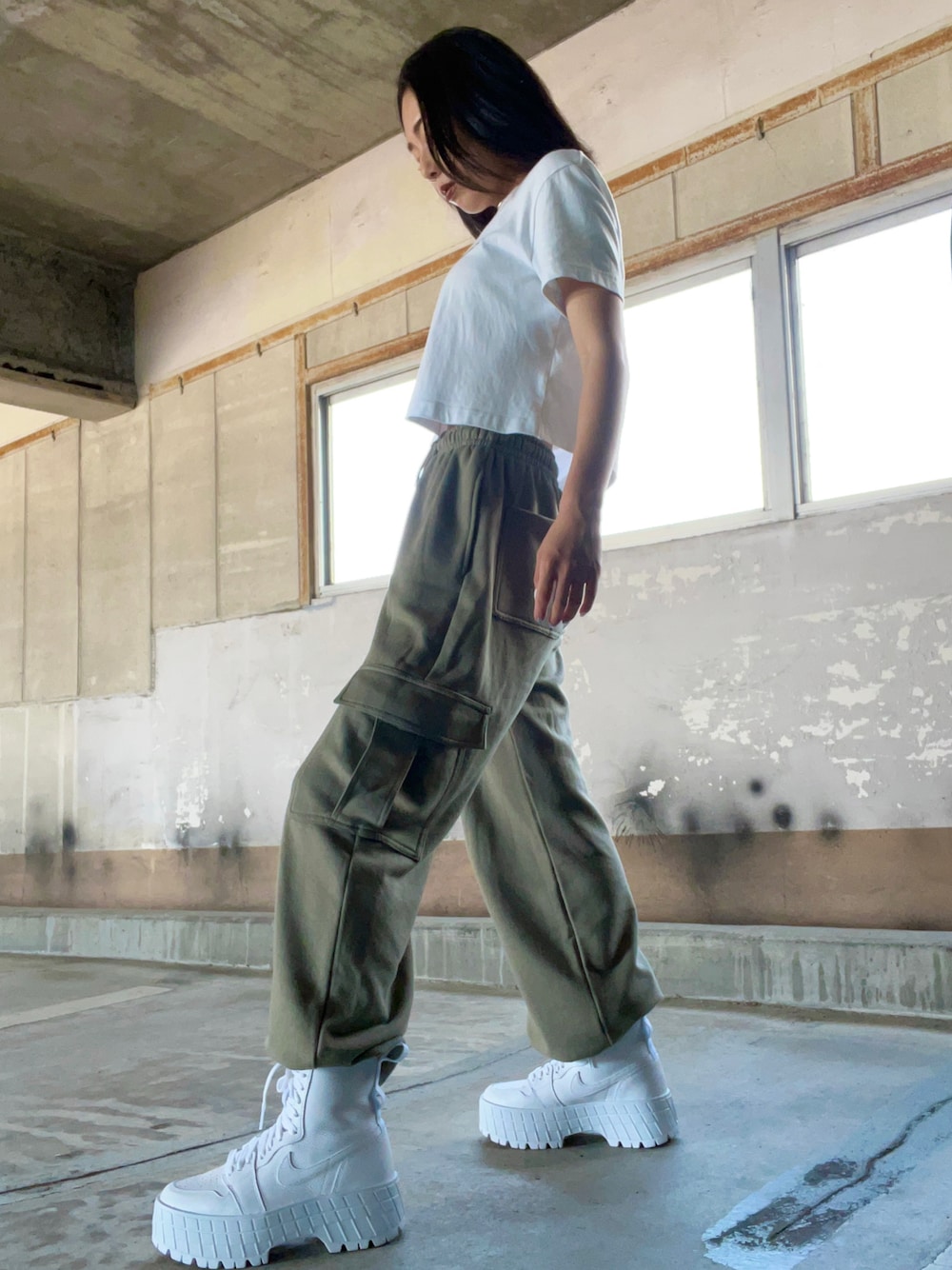 パンツ（グリーン系）を使った「エアジョーダン1」の人気ファッション