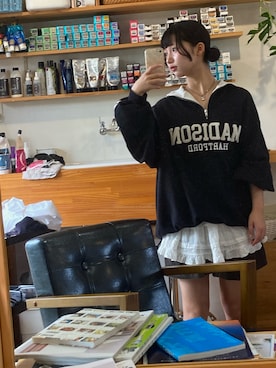「アイテム（ジャージ）」を使った、flabebeさん（レディース・157cm）の秋コーディネート