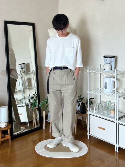 「ikka（イッカ）の【タレント着用】インレイ７ブポケットプリントＴ（Tシャツ/カットソー）」を使った、市川 昇さん（メンズ・171cm）の秋コーディネート