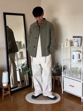 「アイテム（スリッポン）」を使った、市川 昇さん（メンズ・169cm）の秋コーディネート