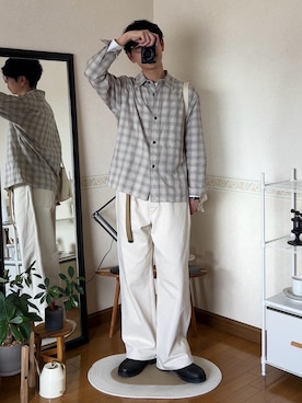 「MHL.（エムエイチエル）のアイテム」を使った、市川 昇さん（メンズ・169cm）の春コーディネート