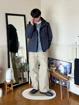 「アイテム（マウンテンパーカー）」を使った、市川 昇さん（メンズ・169cm）の秋コーディネート