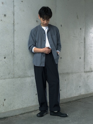 「MHL.(エムエイチエル)のCOTTON CANVAS SLIP-ON(スニーカー)」を使った、市川 昇さん(メンズ・169cm)の秋コーディネート