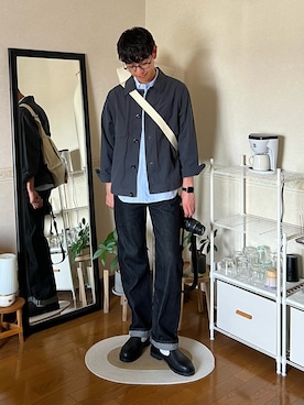 「アイテム（サンダル）」を使った、市川 昇さん（メンズ・171cm・20代）の秋コーディネート