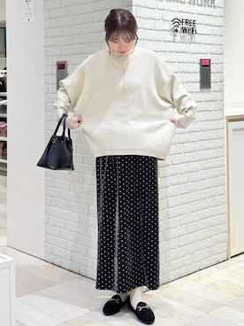 「GLOBAL WORK（グローバルワーク）のふわふわHugmeドルマンプルオーバー/595406（ニット/セーター）」を使った、chiyuki.さん（レディース・168cm）の秋コーディネート