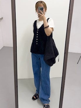 「URBAN RESEARCH DOORS（アーバンリサーチドアーズ）のButton Cotton Knit Vest（ベスト、ブラック系）」を使った、あやのさん（レディース・147cm）の春コーディネート