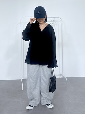 「nissen（ニッセン）の袖口スカラ刺しゅうレース衿フリルシャツチュニック（シャツ/ブラウス、ブラック系）」を使った、かな153さん（レディース・153cm）の春コーディネート