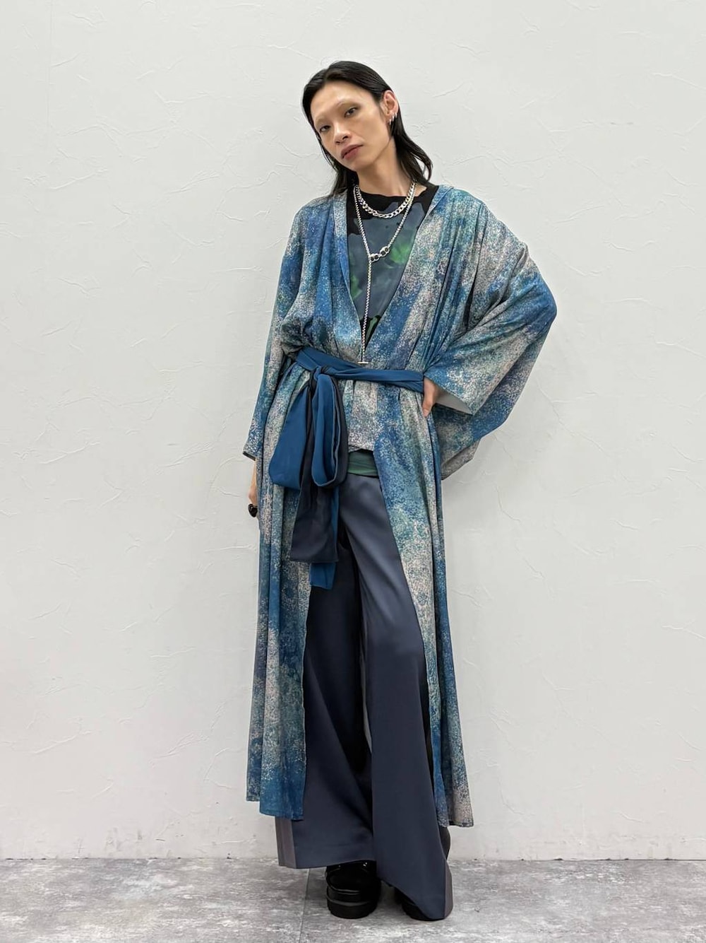 「高見え、個性派、モード、HARE、浴衣、シャツ、夏コーデ、サンダル、ワイドパンツ」｜「HAREのステンレスチェーンネックレス(HARE)（ネックレス、シルバー系）」を使った、seigiさん（メンズ・178cm）の夏コーディネートの1枚目の写真