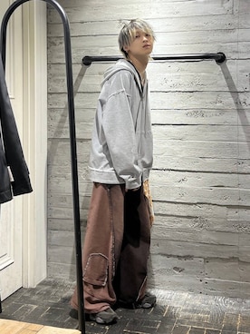 「アイテム（デニムパンツ、レッド系）」を使った、ayukifukuさん（メンズ・172cm）の秋コーディネート