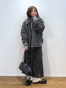 「アイテム（ネックウォーマー/スヌード）」を使った、byumemotoさん（レディース・160cm）の秋コーディネート