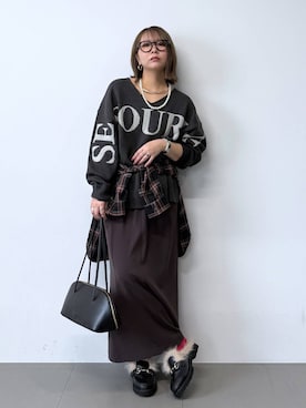 「アイテム（バングル/リストバンド）」を使った、byumemotoさん（レディース・160cm）の秋コーディネート