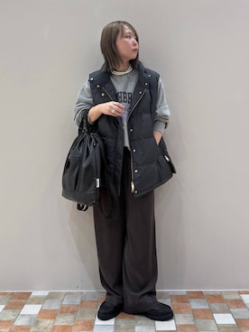 「アイテム（ダウンベスト）」を使った、byumemotoさん（レディース・160cm）の秋コーディネート