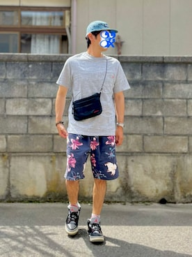 「アイテム（スニーカー）」を使った、ホンマヨさん（メンズ・175cm・40代）の秋コーディネート