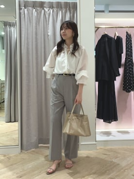 「NOLLEY’S Sophi（ノーリーズソフィ）のウォッシャブルシアーオーガンジーフリルネックブラウス（シャツ/ブラウス、ホワイト系）」を使った、asano1019さん（レディース・162cm）の春コーディネート