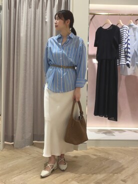 「NOLLEY’S Sophi（ノーリーズソフィ）のウォッシャブルMARSALAシアーストライプ3WAYシャツ（シャツ/ブラウス、ブルー系）」を使った、asano1019さん（レディース・162cm）の春コーディネート