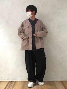 「アイテム（ノーカラージャケット、レッド系）」を使った、PairPair_menさん（メンズ・170cm）の春コーディネート
