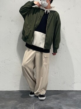 「ワンポイント」｜「アイテム（MA-1）」を使った、PairPair_menさん（メンズ・170cm）の冬コーディネート