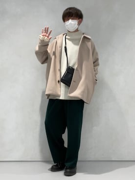 「緑」｜「アイテム（ステンカラーコート）」を使った、PairPair_menさん（メンズ・169cm）の冬コーディネート