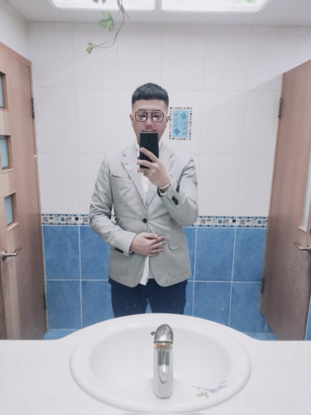 Steven Muさんの（THOM BROWNE）を使ったコーディネートの1枚目の写真