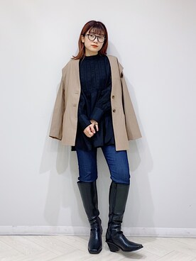 「KBF（ケイビーエフ）のアイテム（ノーカラージャケット）」を使った、AKARIさん（レディース・159cm）の秋コーディネート