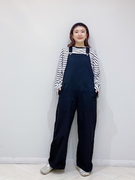 「Tシャツ/カットソー」｜「アイテム（オールインワン・サロペット）」を使った、AKARIさん（レディース・159cm）の秋コーディネート