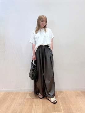 「URBAN RESEARCH（アーバンリサーチ）の『UR TECH/撥水/UVカット』ギャザーワイドパンツ（その他パンツ、グレー系）」を使った、umechiさん（レディース・150cm）の夏コーディネート