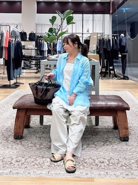 「URBAN RESEARCH（アーバンリサーチ）の『UR TECH』ギャザーワイドパンツ（その他パンツ、グレー系）」を使った、umechiさん（レディース・150cm）の春コーディネート
